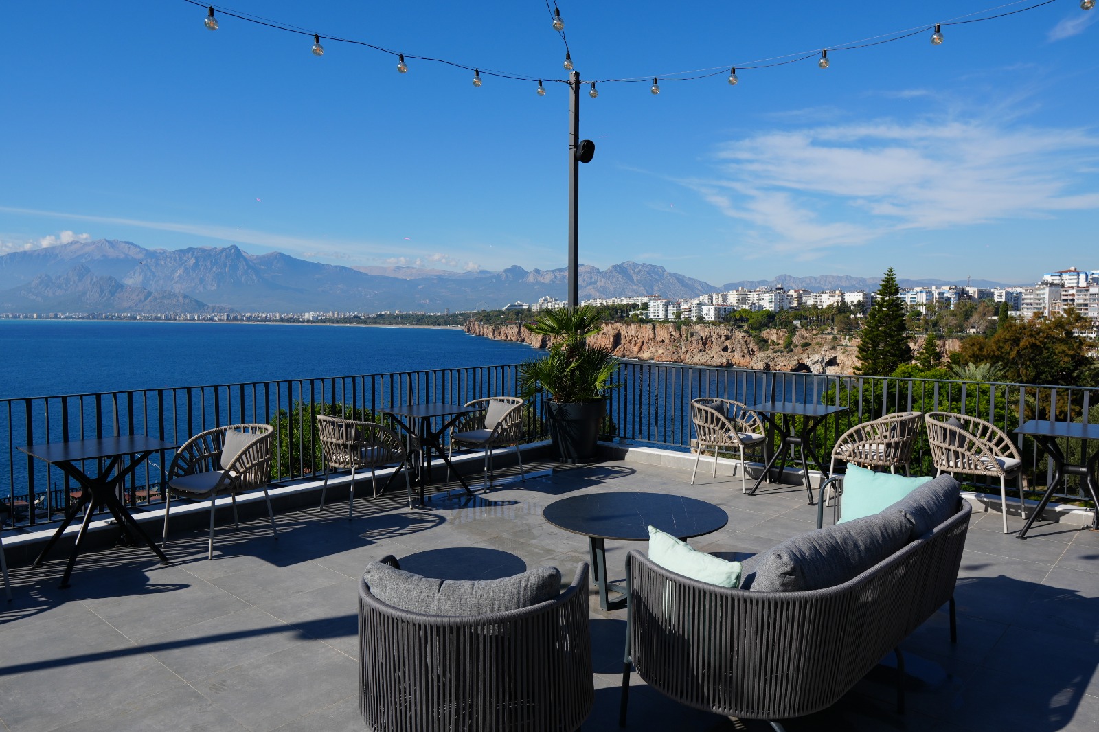 ROYAL HAYAT HOTEL OLD TOWN