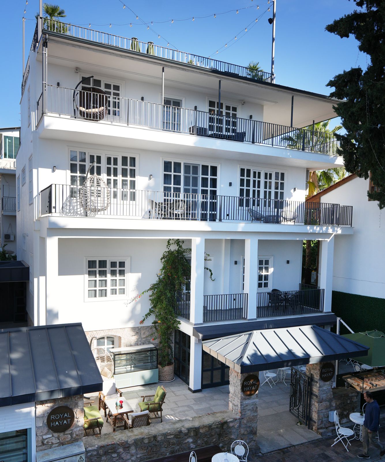 ROYAL HAYAT HOTEL OLD TOWN